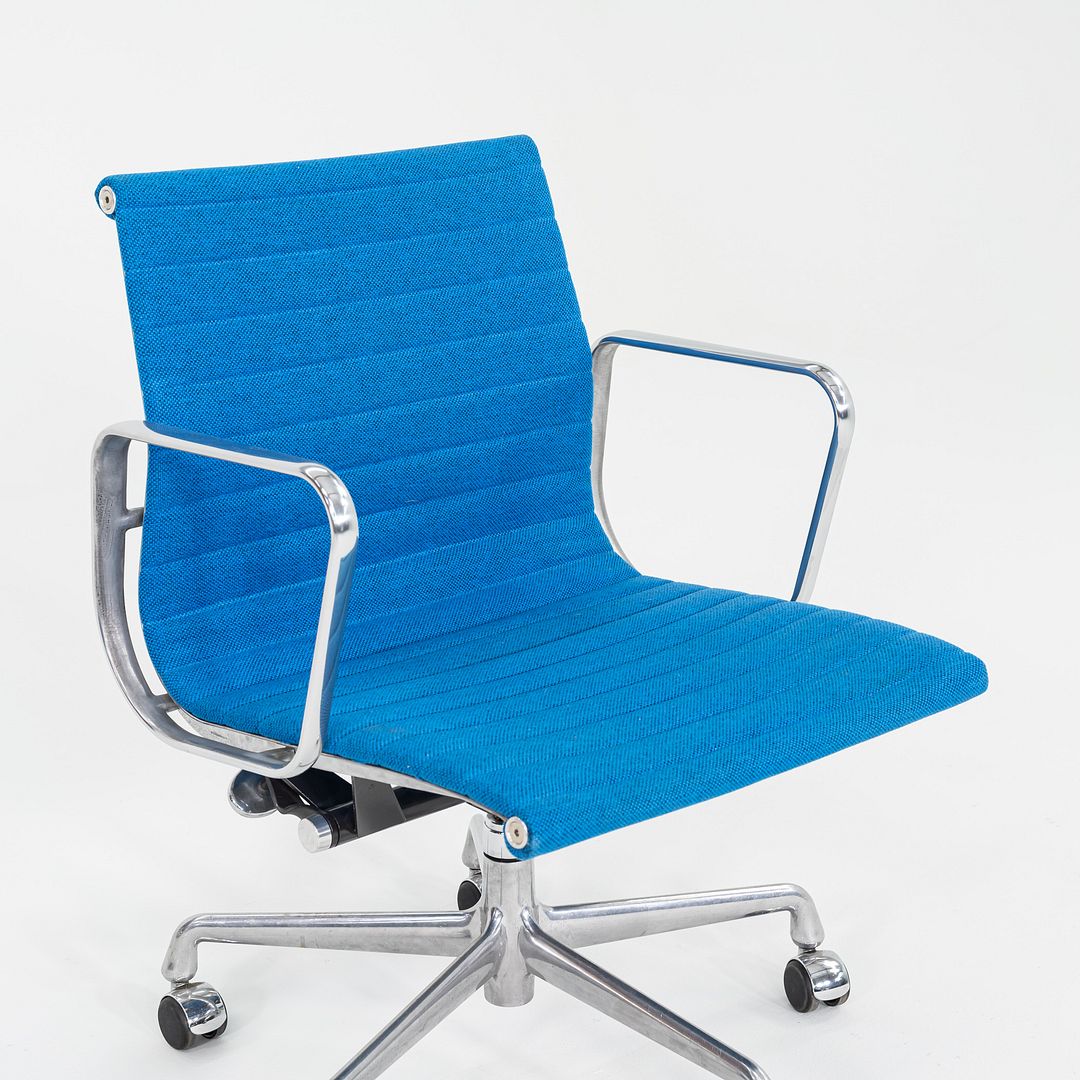 Eames Aluminum Group Management Chair