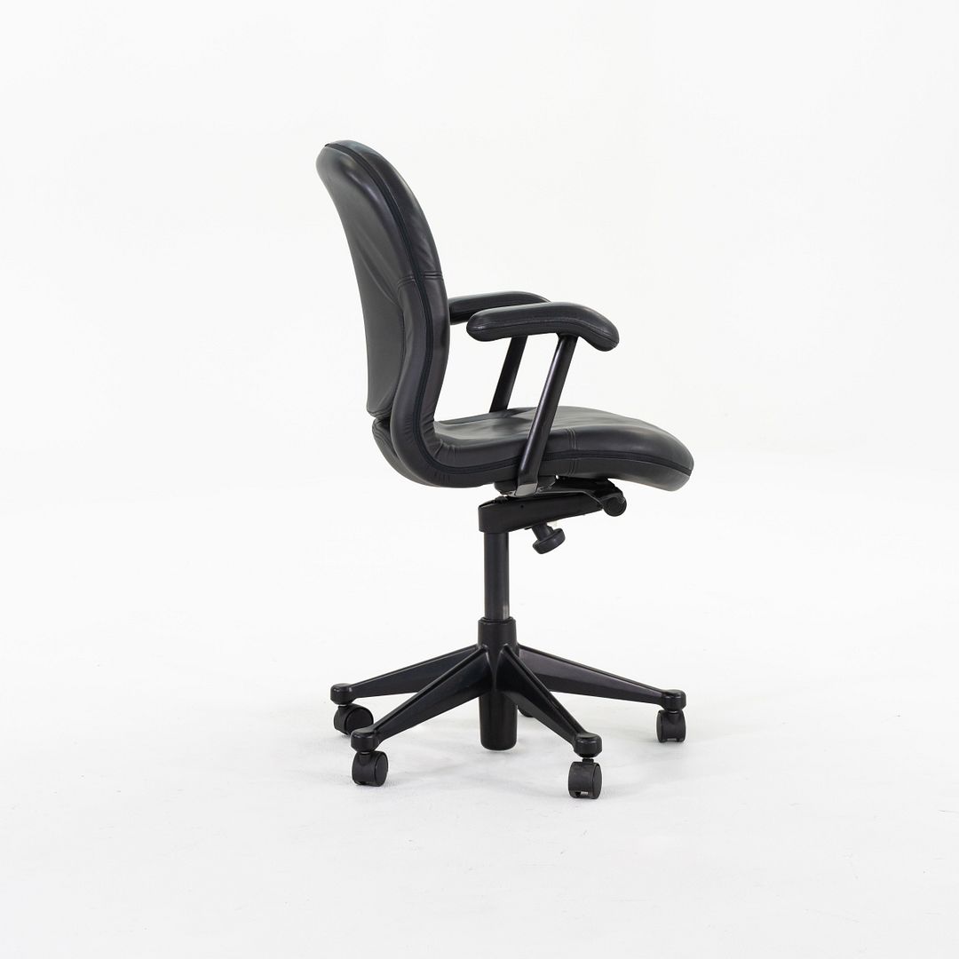 Equa Desk Chair