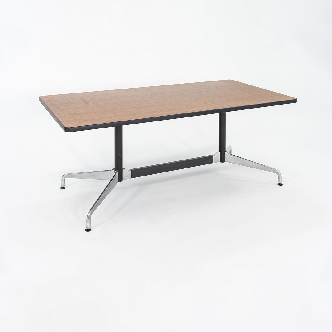 Segmented Conference Table, Model ET143