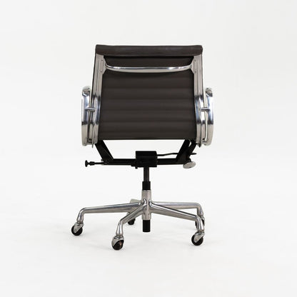 Aluminum Group Management Desk Chair, model EA335