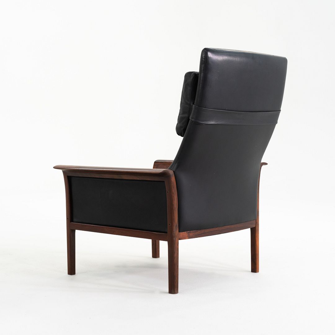 Model 924 Lounge Chair