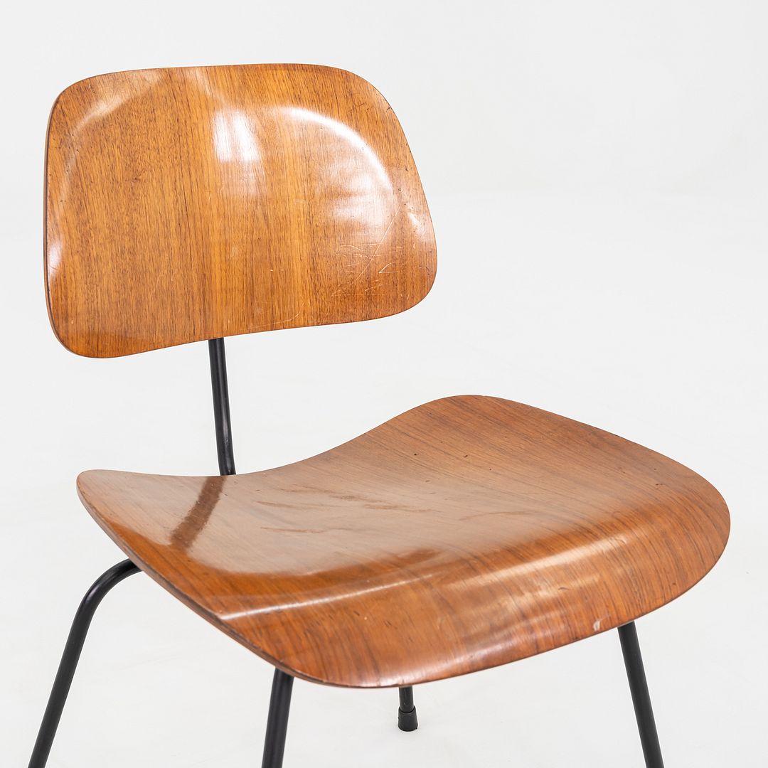 DCM Chair