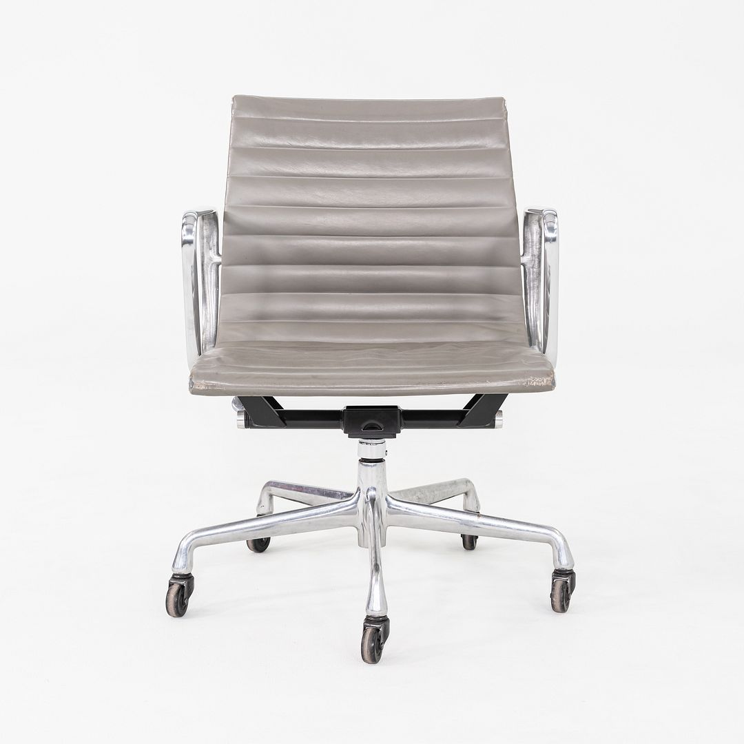 Aluminum Group Management Desk Chair, Model EA335
