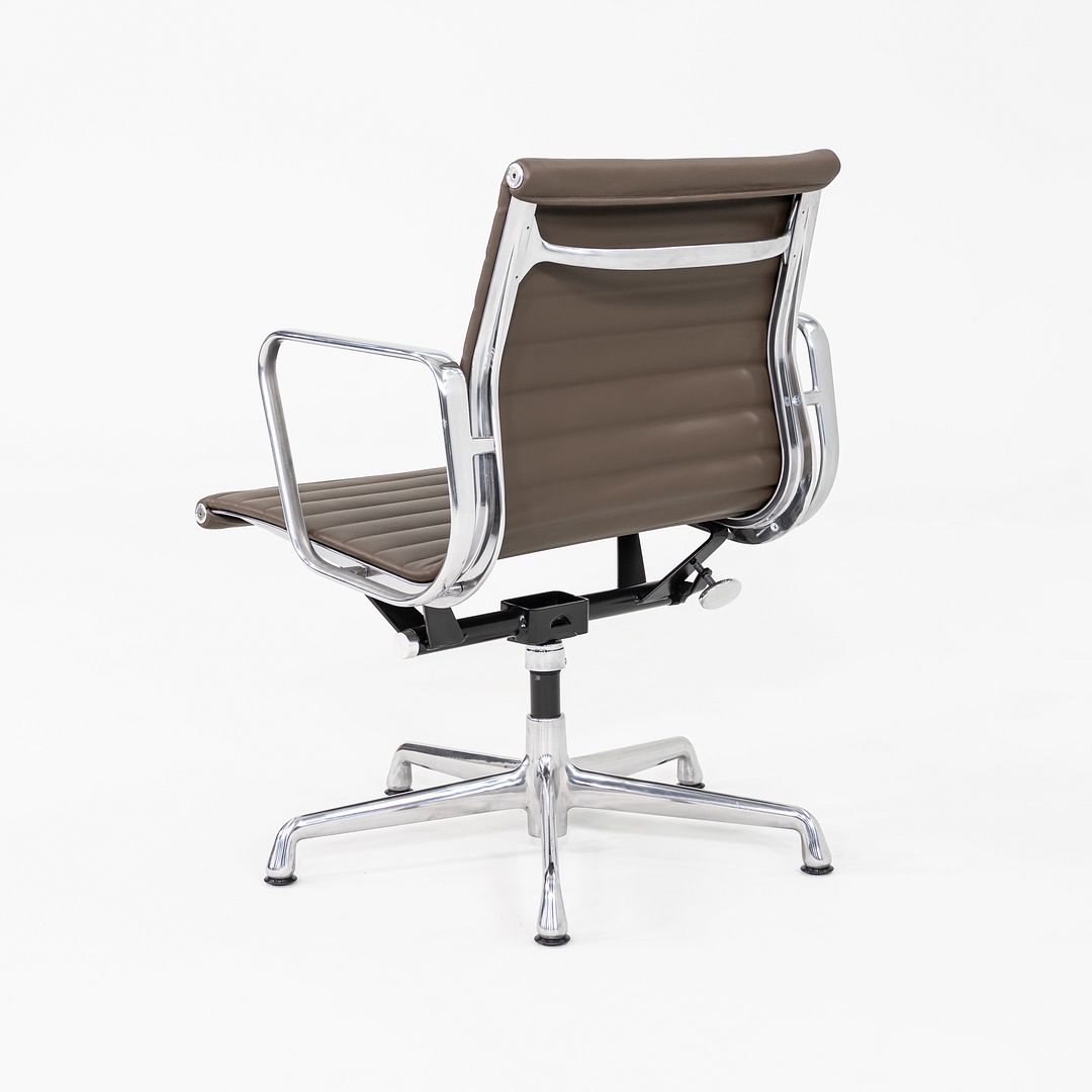 Aluminum Group Management Desk Chair, Model EA334