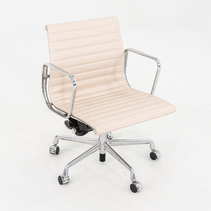 Aluminum Group Management Desk Chair, Model EA335