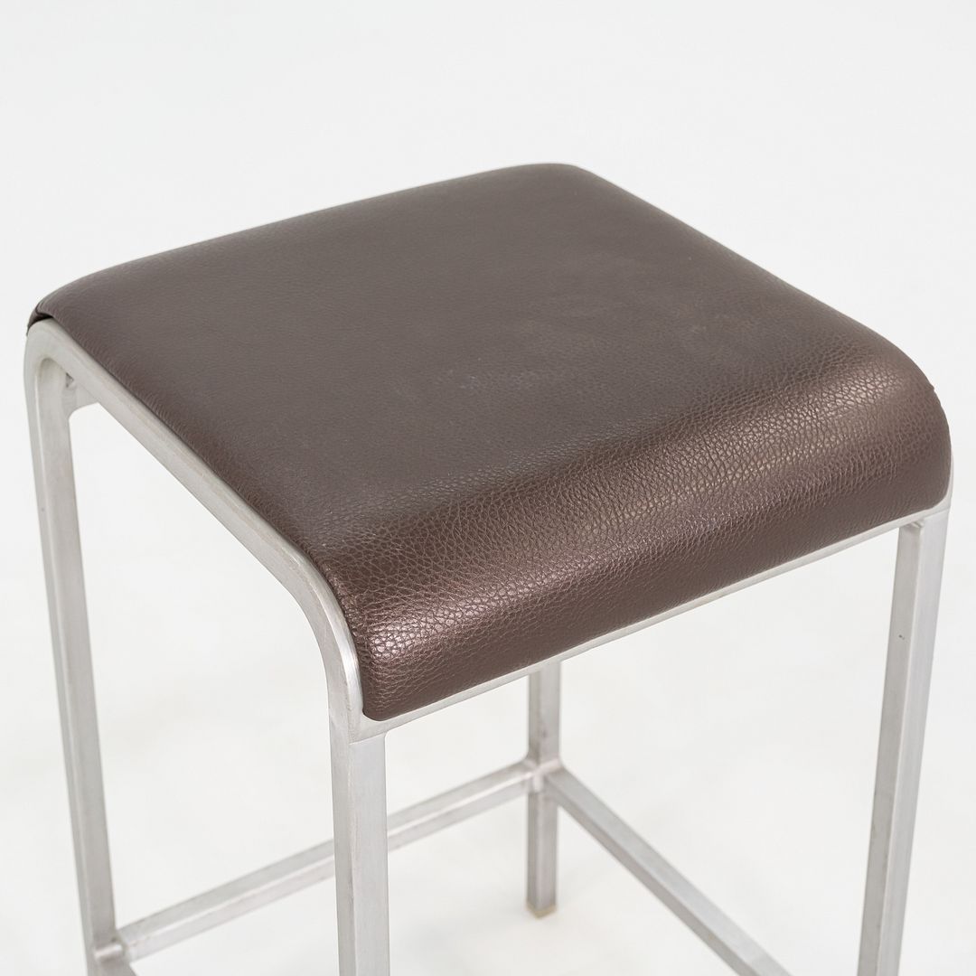 20-06 Stool