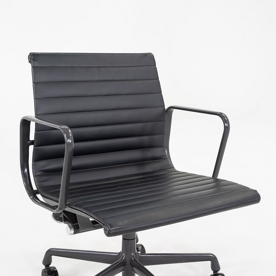 Aluminum Group Management Desk Chair, Model EA335