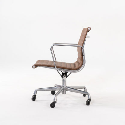 Aluminum Group Management Desk Chair, Model EA335
