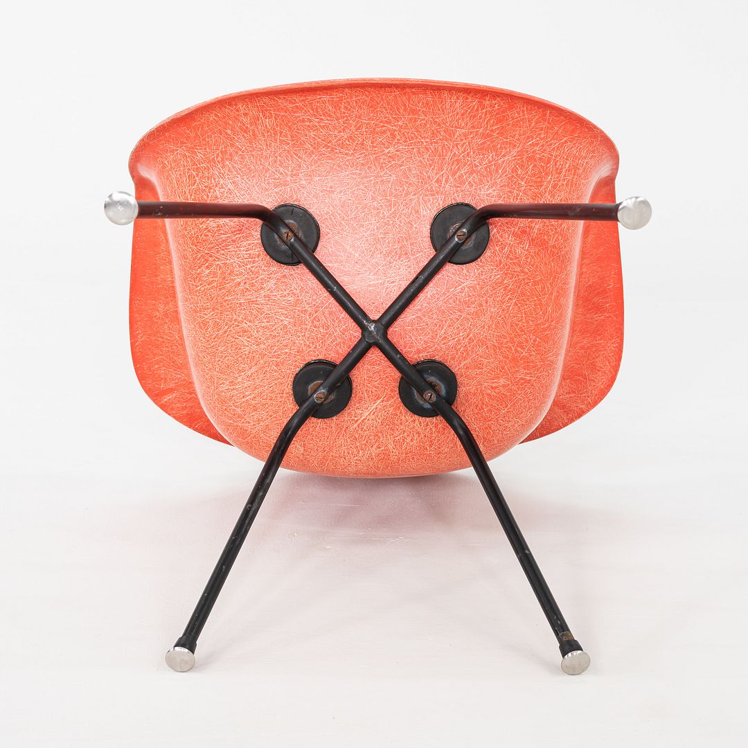 MAX Armchair
