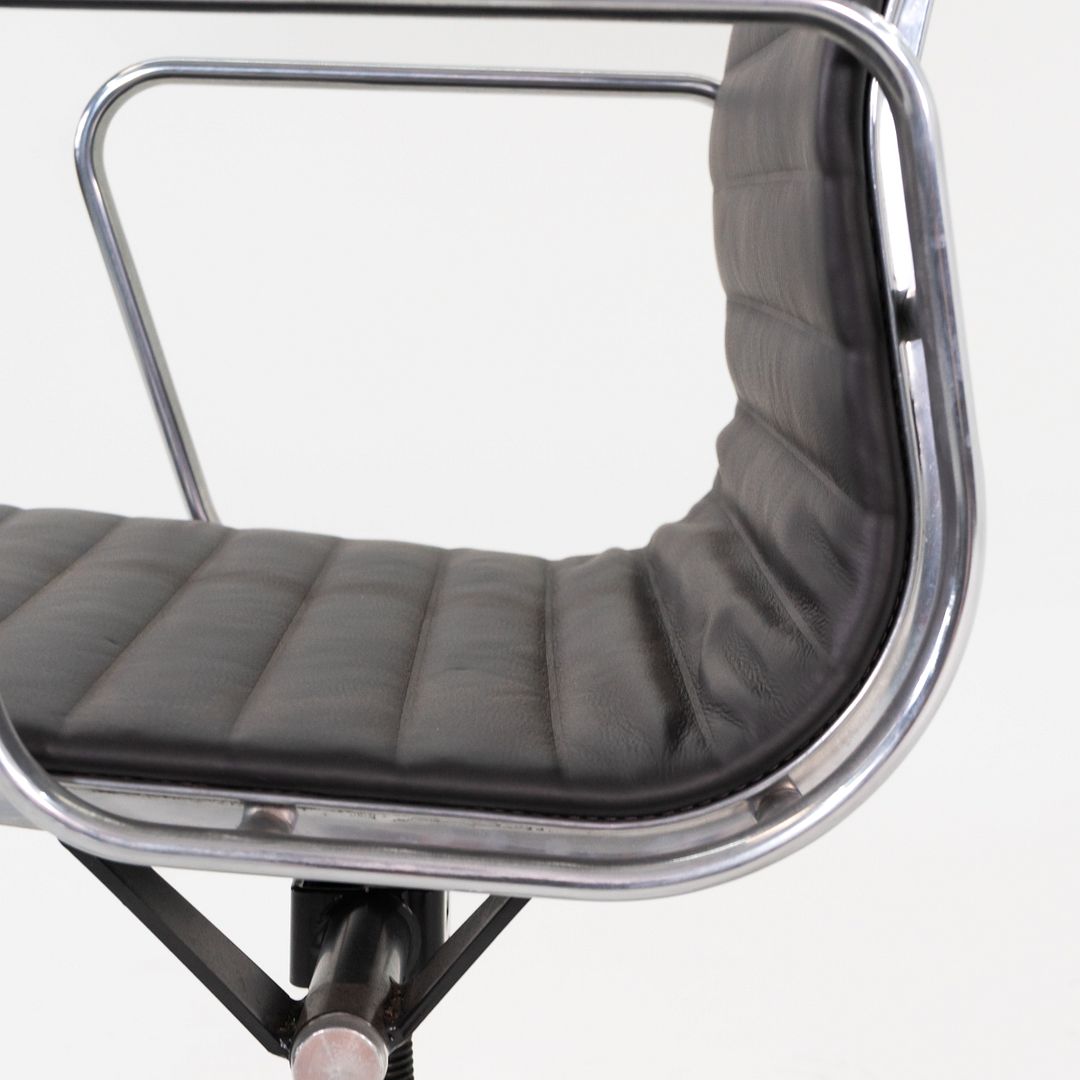 Eames Aluminum Group Management Desk Chair, Model EA335