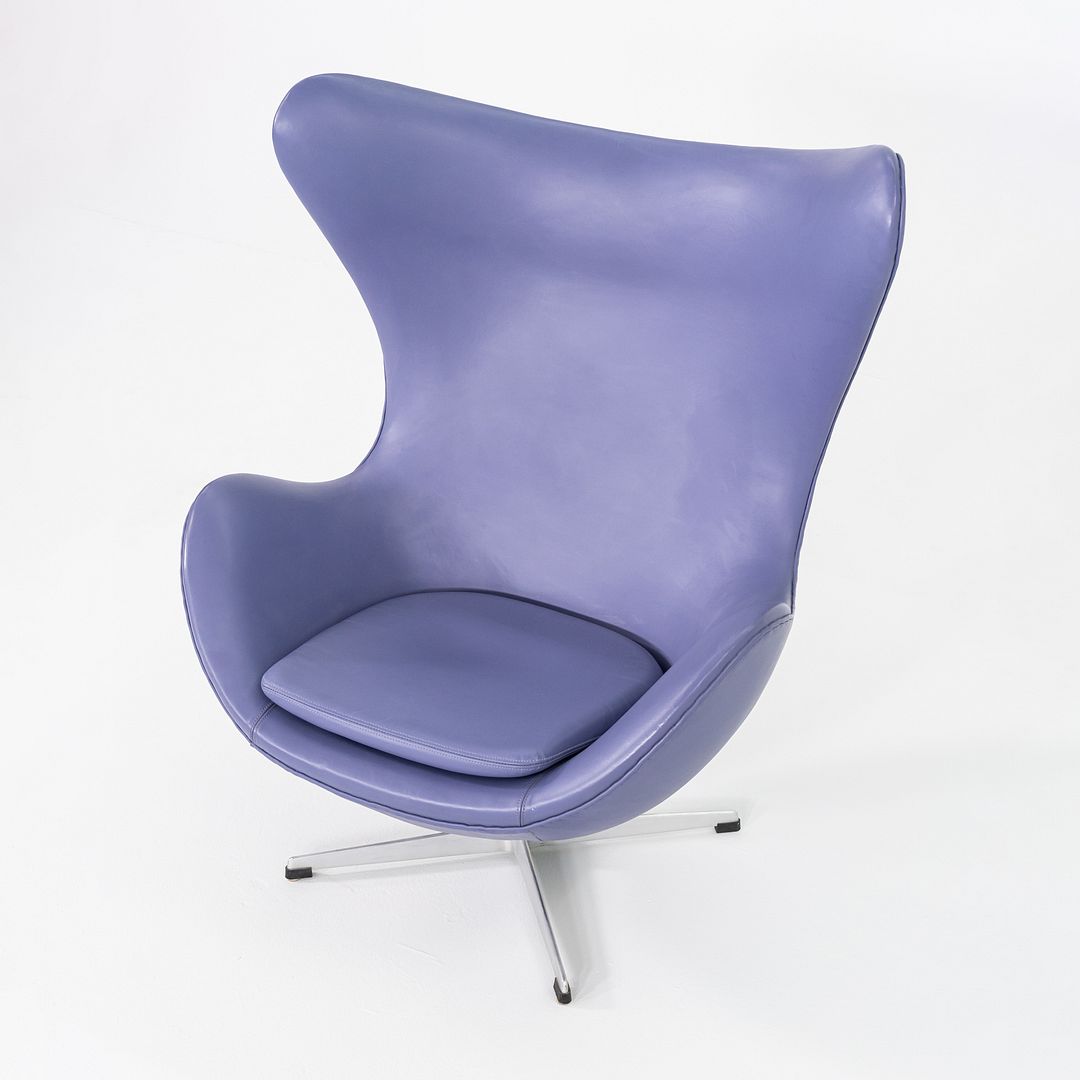 Egg Lounge Chair, Model 3316