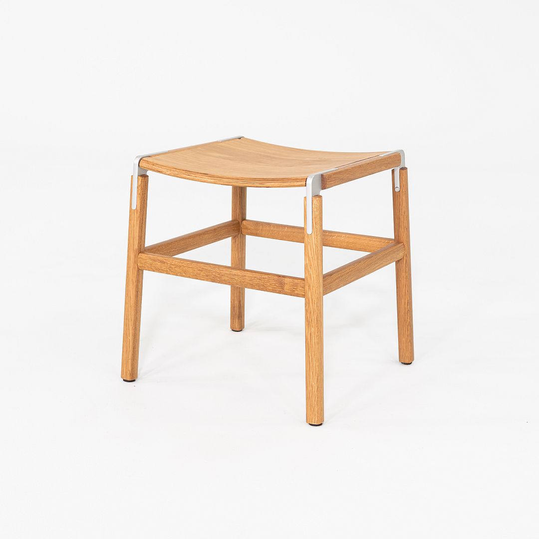 Shorty Backless Standard Chair