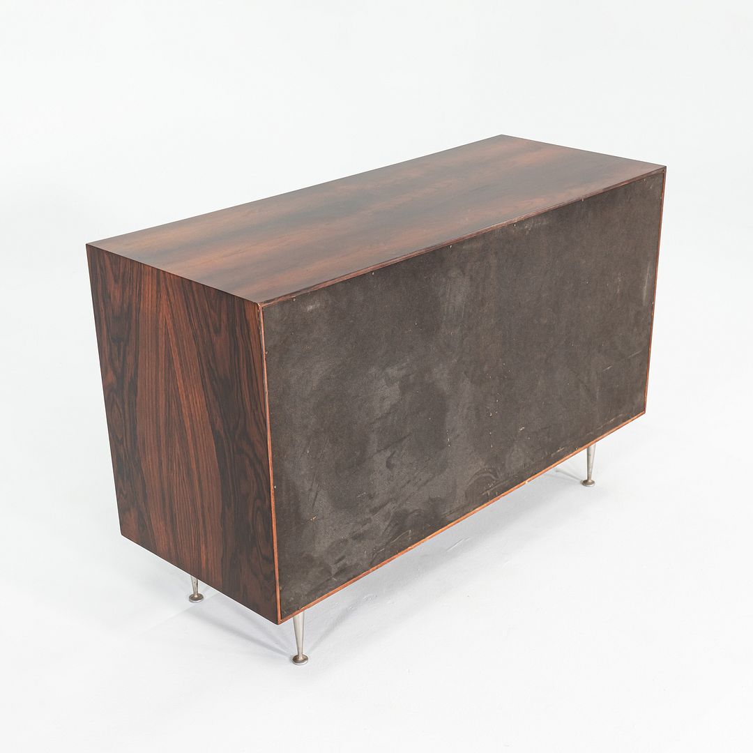 Thin Edge Rosewood 5221 8-Drawer Dresser