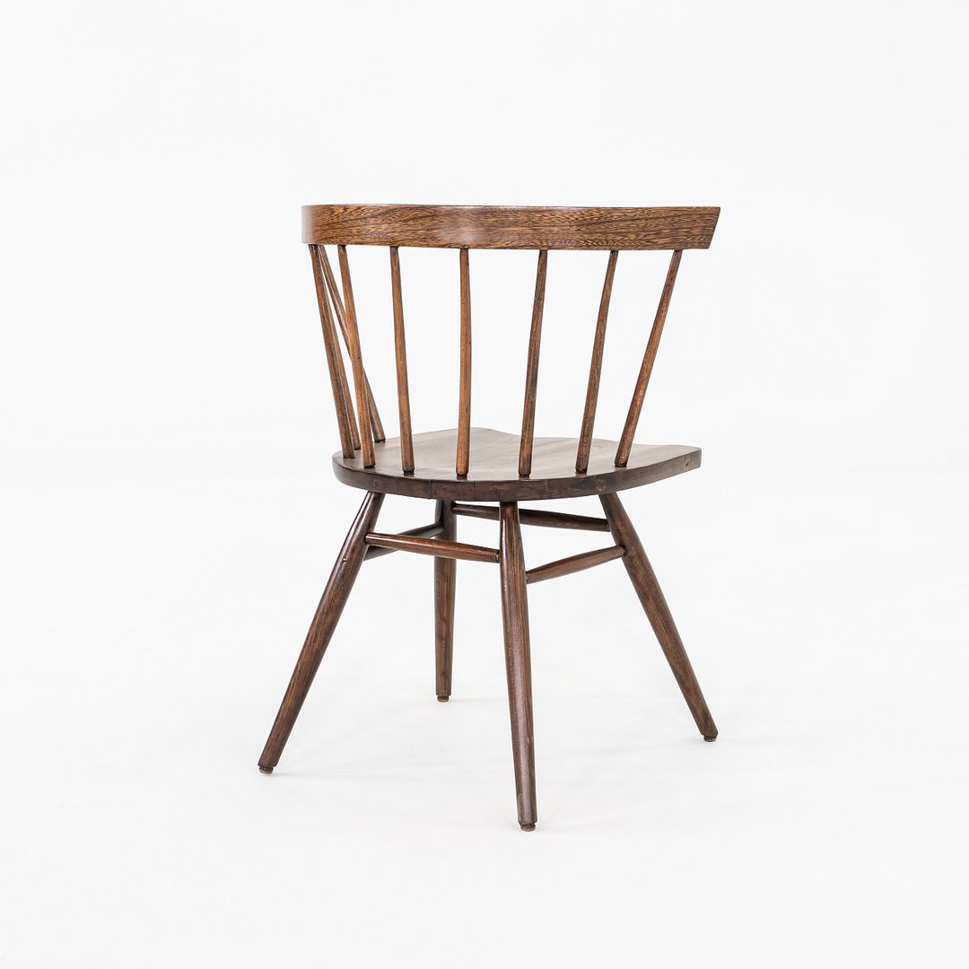 N19 Straight Chair