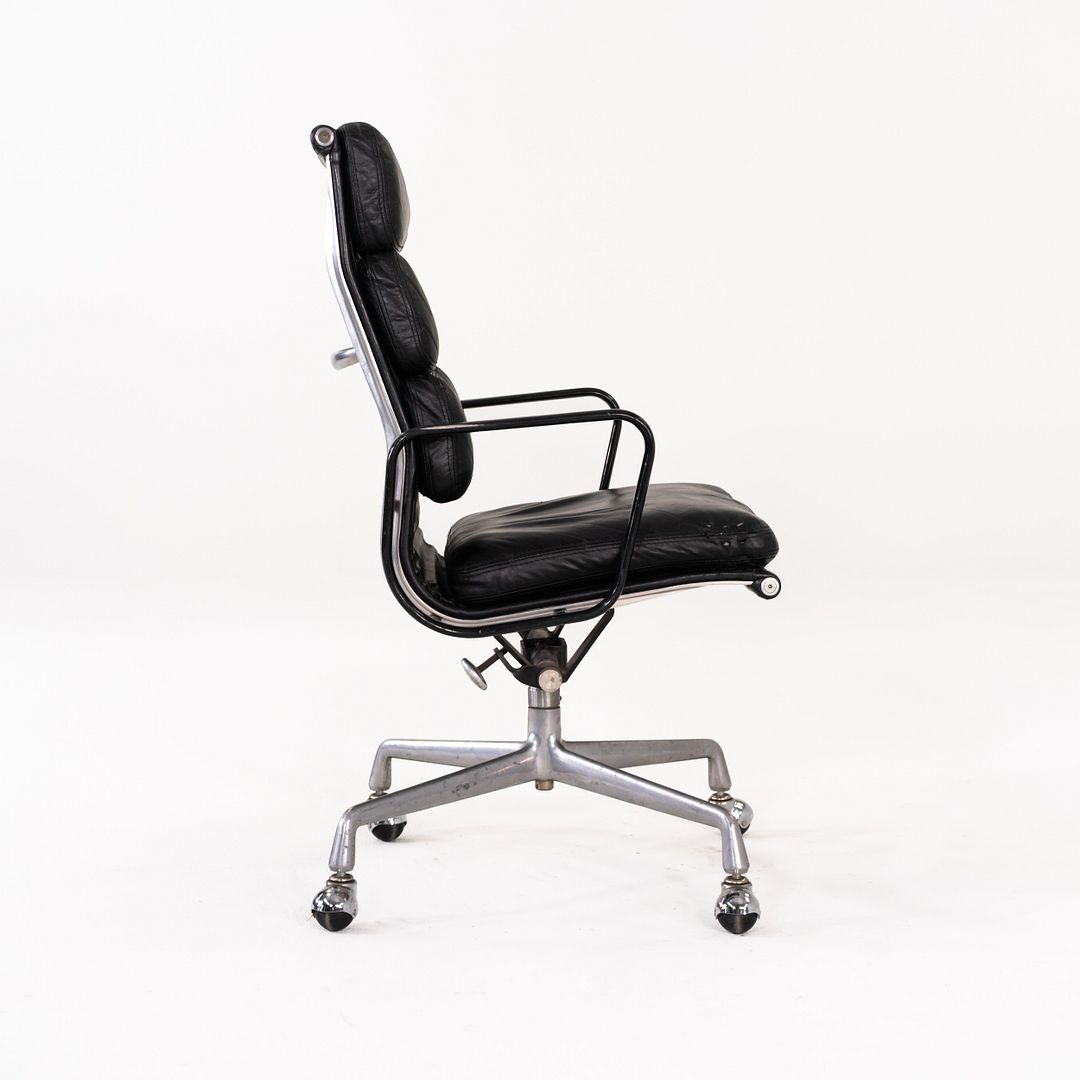 Eames Aluminum Group Soft Pad Executive Chair, Model EA420