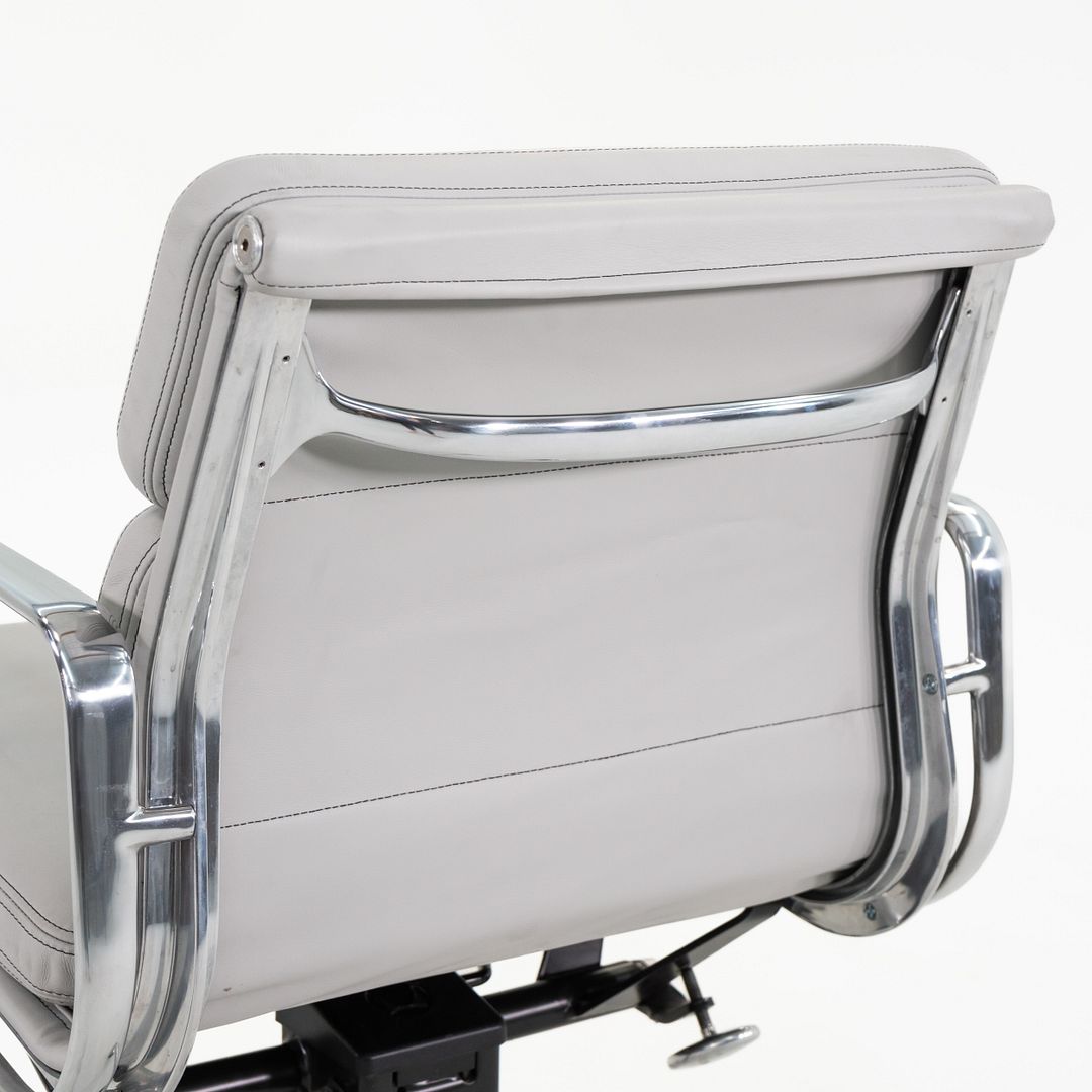 Eames Soft Pad Management Desk Chair, EA435