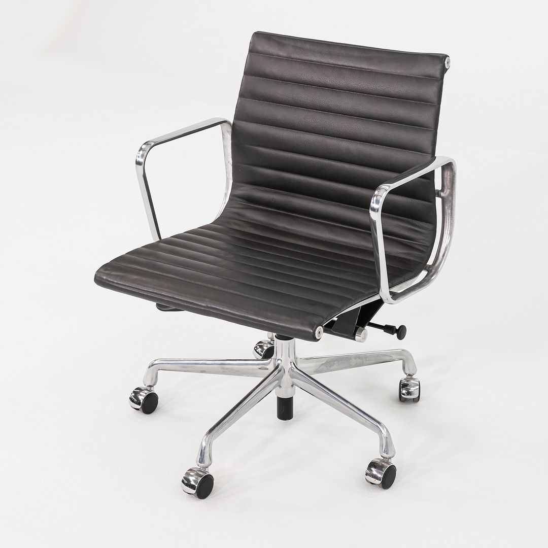 Aluminum Group Management Desk Chair, Model EA335