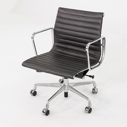Aluminum Group Management Desk Chair, Model EA335