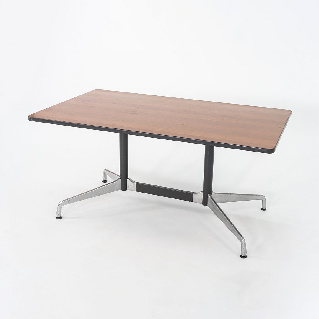 Segmented Conference Table, Model ET142