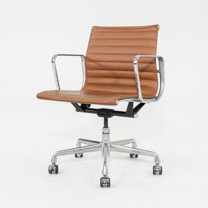 Aluminum Group Management Desk Chair, Model EA335