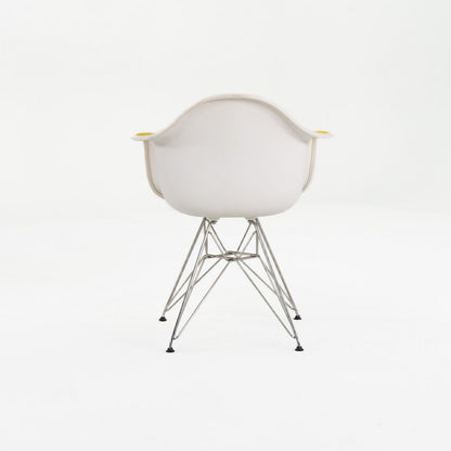 DAR Dining Armchair
