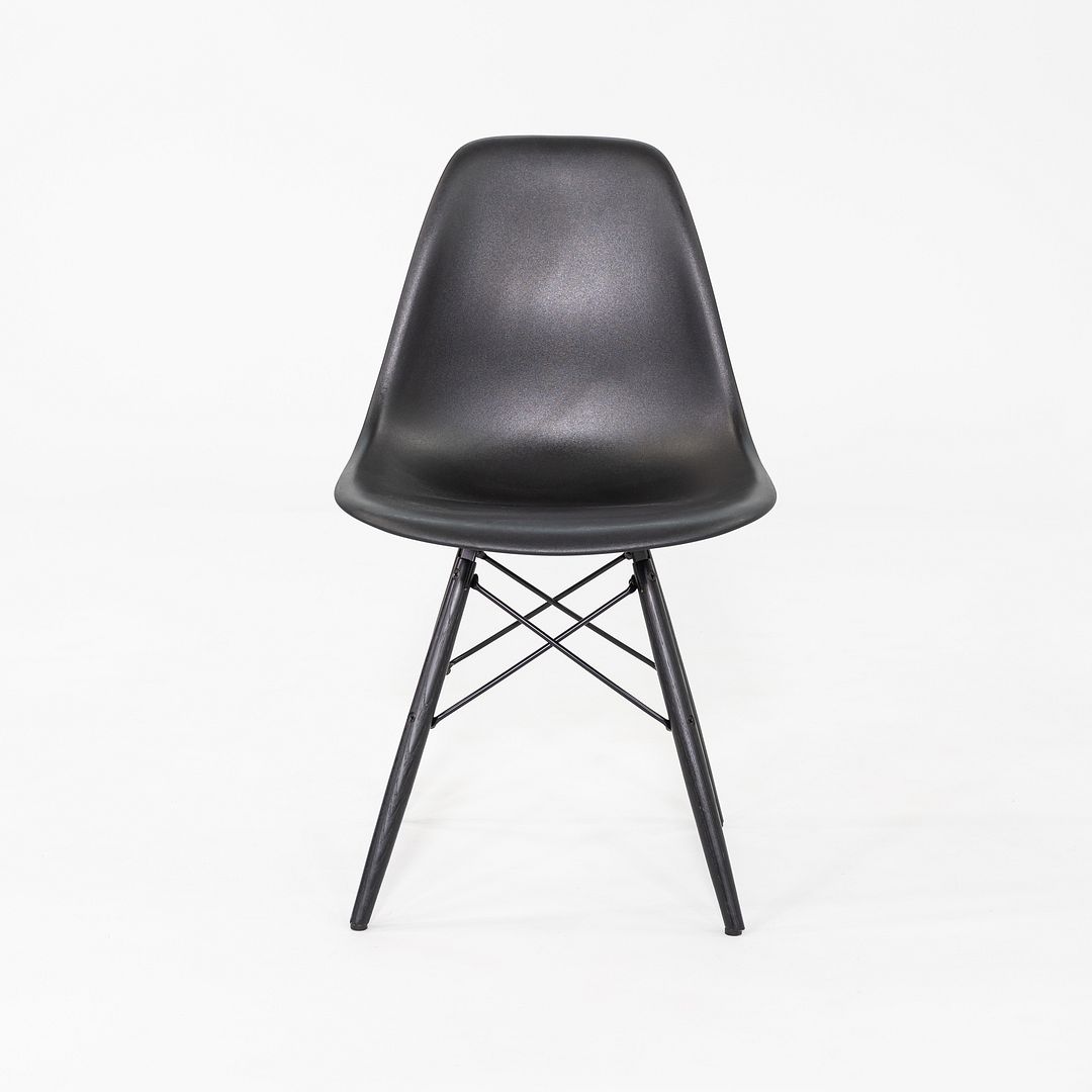 DSW Chair