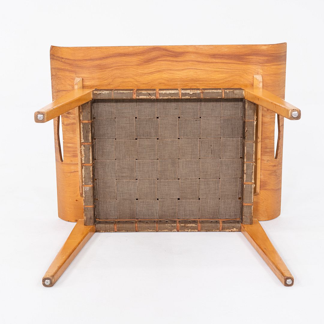Model 50 Single Tray Table