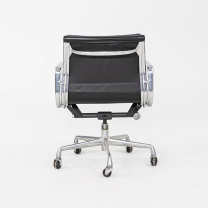 Soft Pad Management Chair, EA435