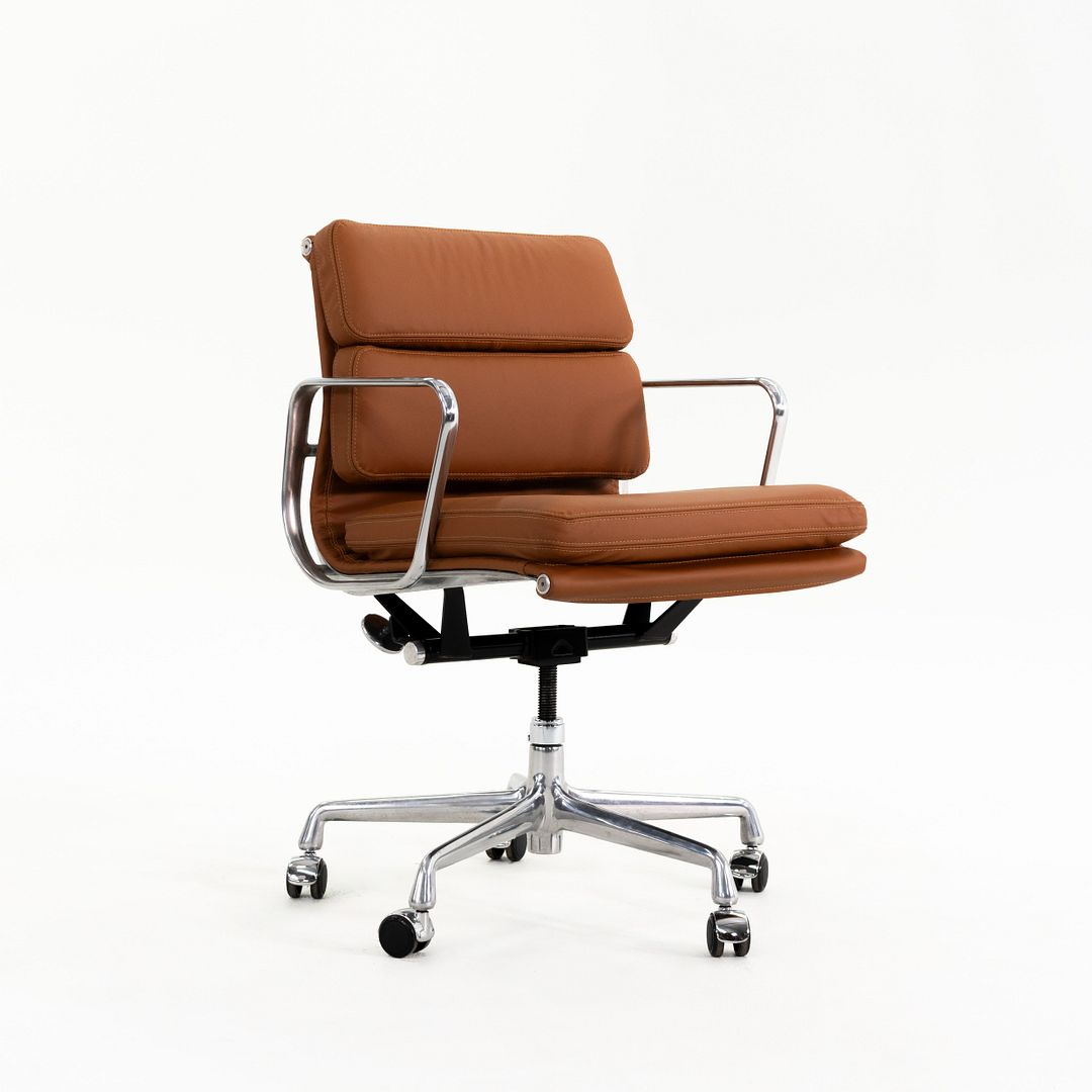 Soft Pad Management Desk Chair, Model EA435