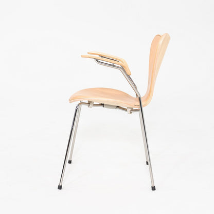 Series 7 Arm Chair