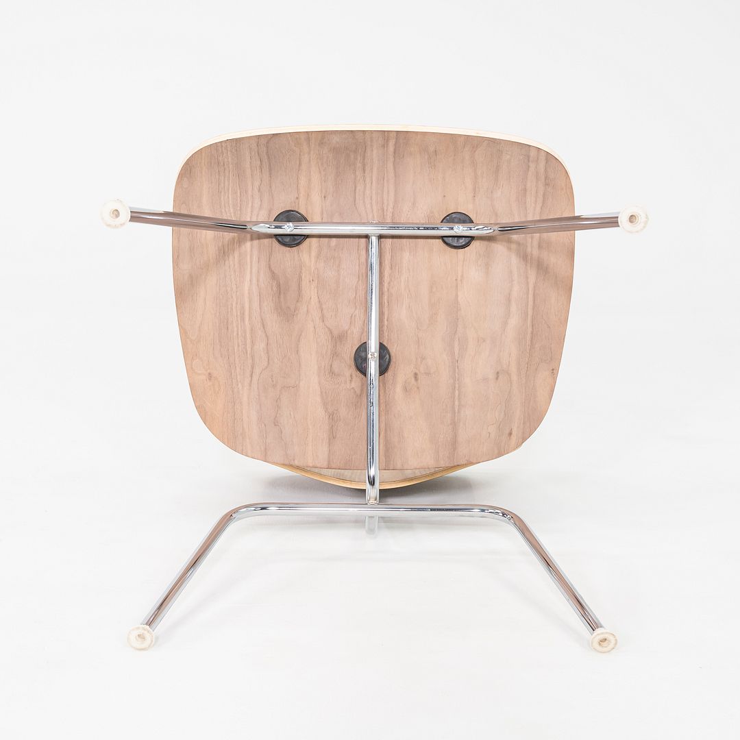 DCM Chair