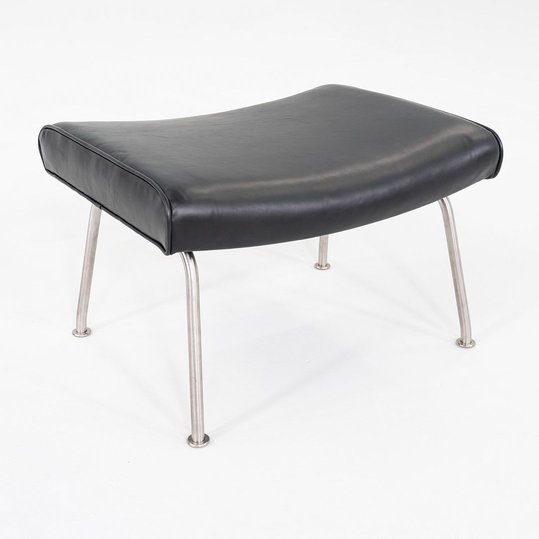 CH446 Footstool