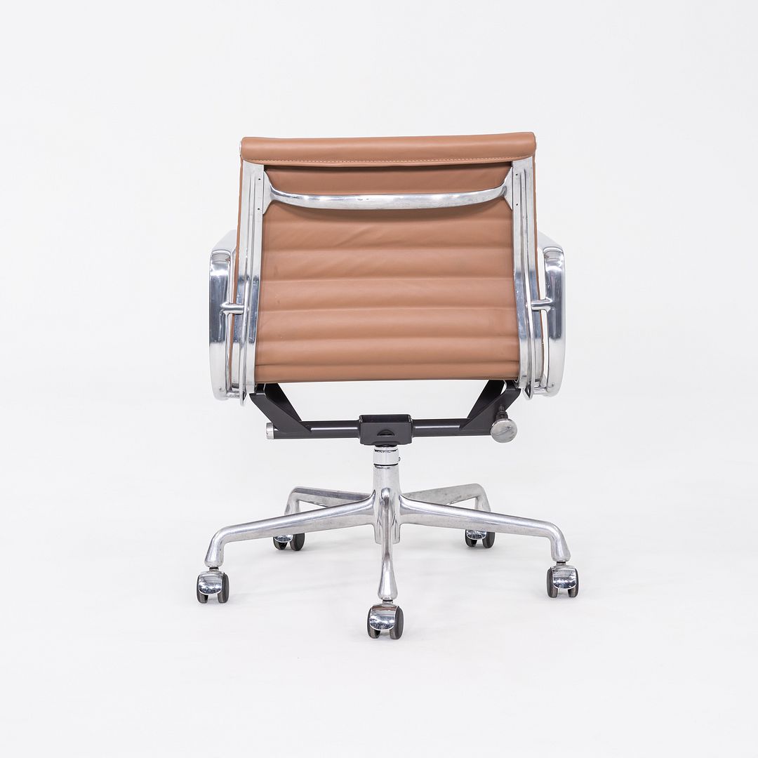 Aluminum Group Management Chair, Model EA335