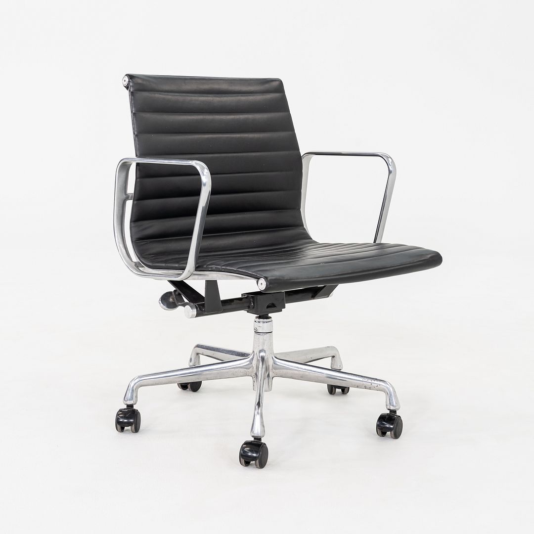 Aluminum Group Management Desk Chair, Model EA335