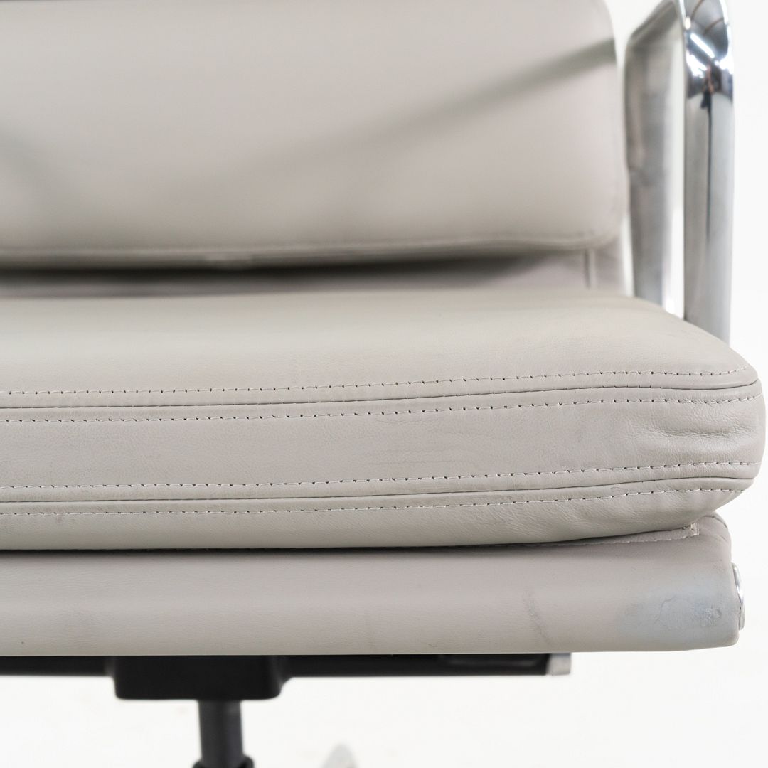 Eames Soft Pad Management Chair, EA435