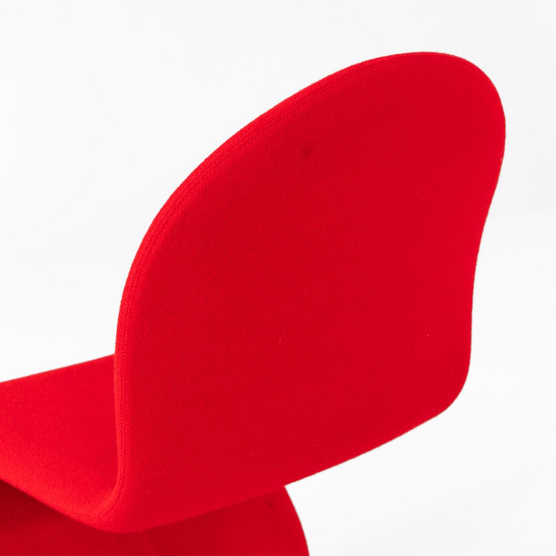 System 1-2-3 Dining Chair Standard - Round Base