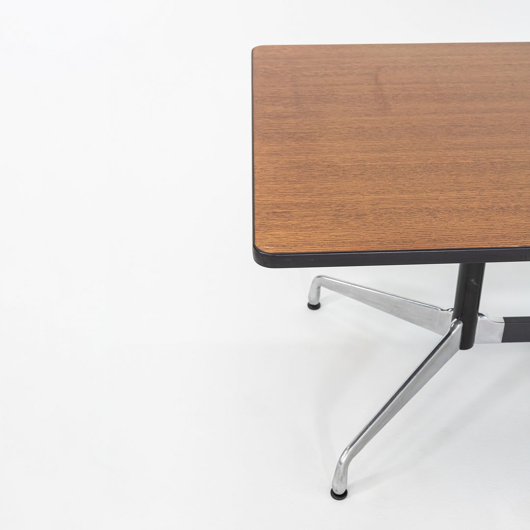 Segmented Conference Table, Model ET143