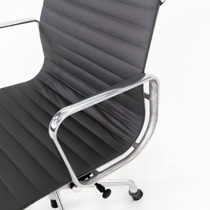 Aluminum Group Management Desk Chair, Model EA335