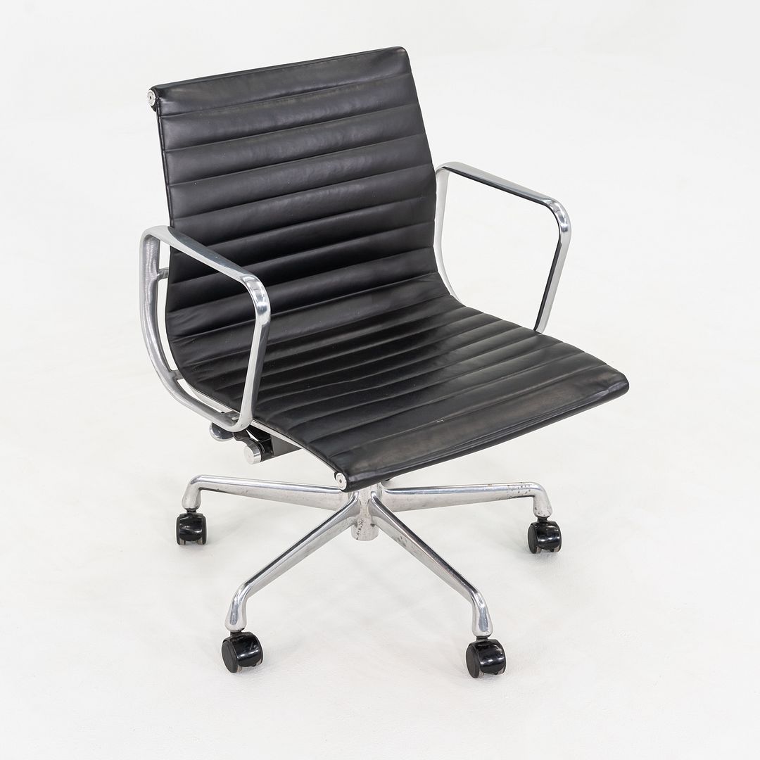 Aluminum Group Management Desk Chair, Model EA335
