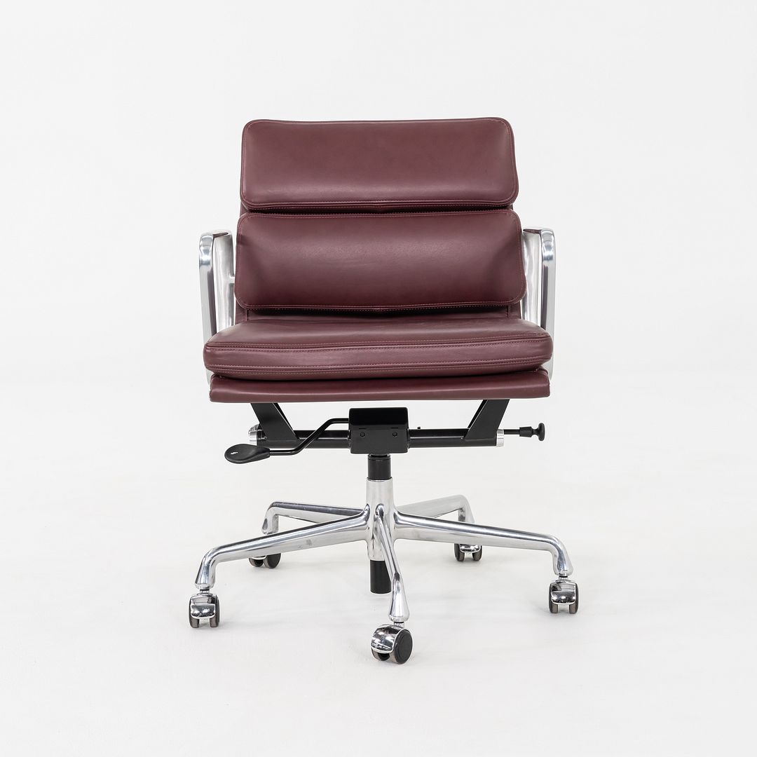 Soft Pad Management Desk Chair, EA435