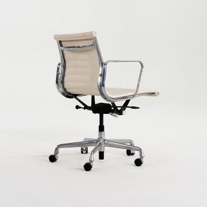 Aluminum Group Management Desk Chair, Model EA335
