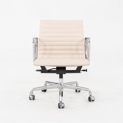 Aluminum Group Management Desk Chair, Model EA335