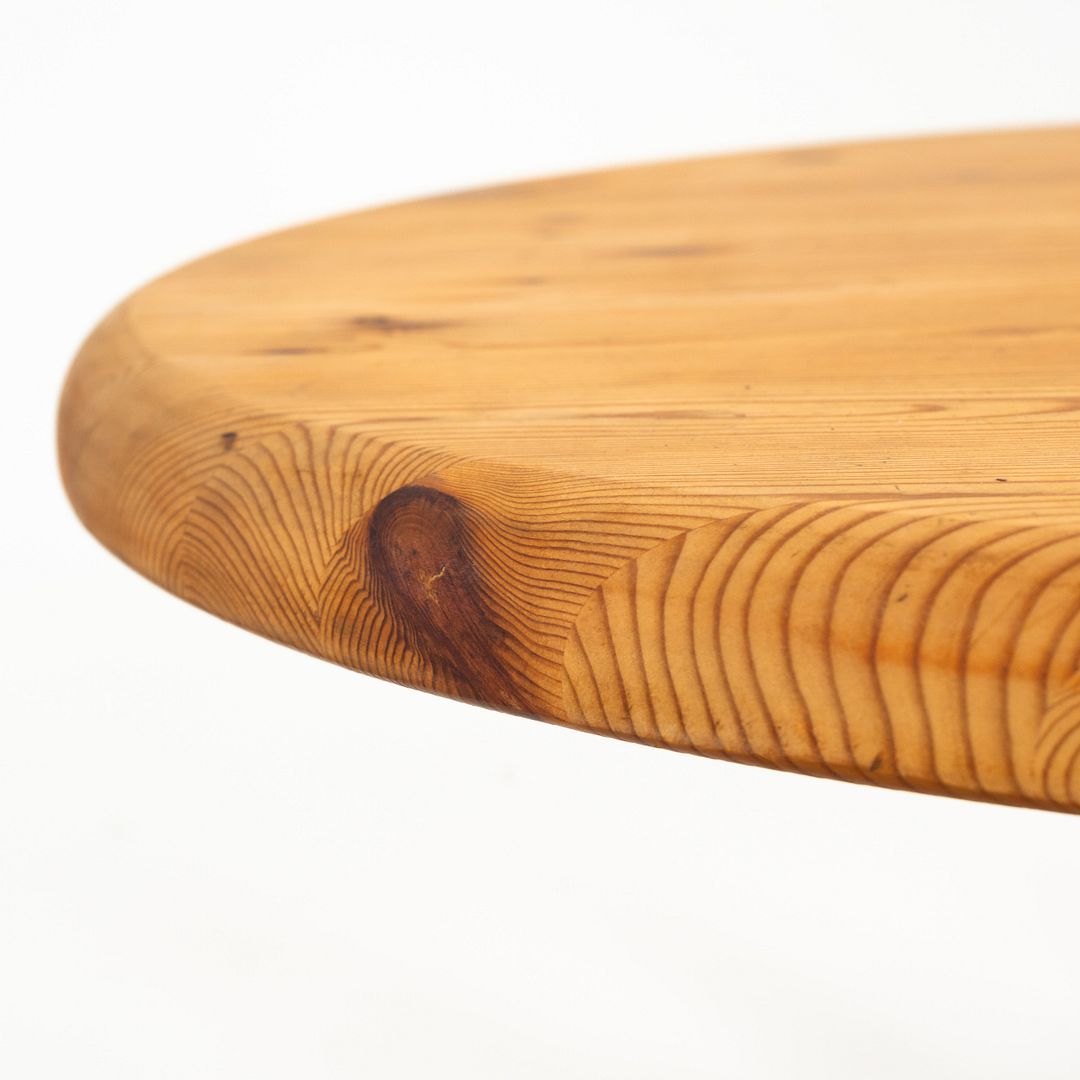 Oval Coffee Table