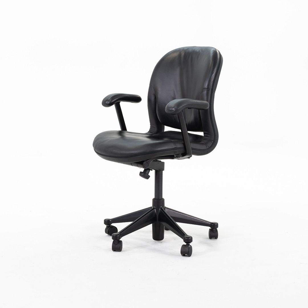 Equa Desk Chair
