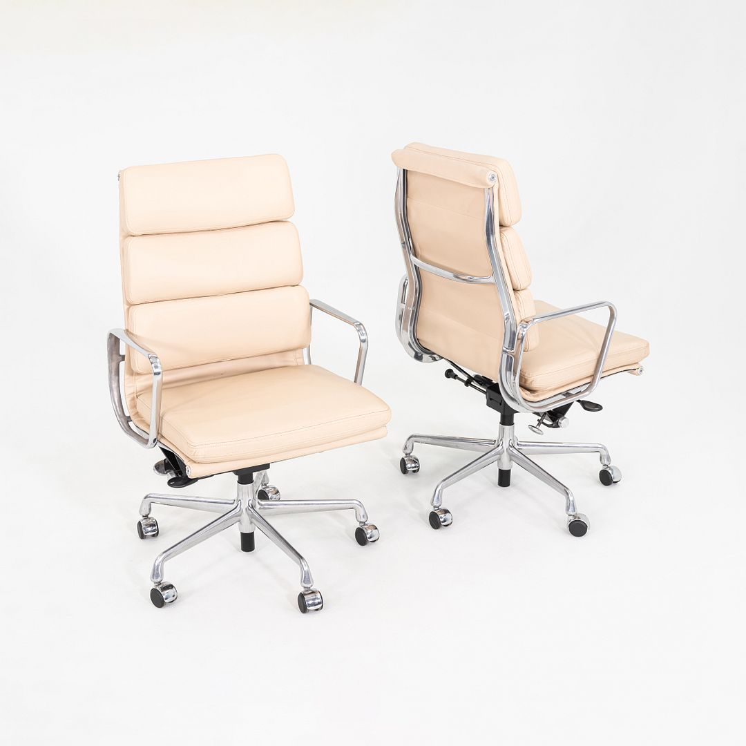 Soft Pad Executive Desk Chair, Model EA437
