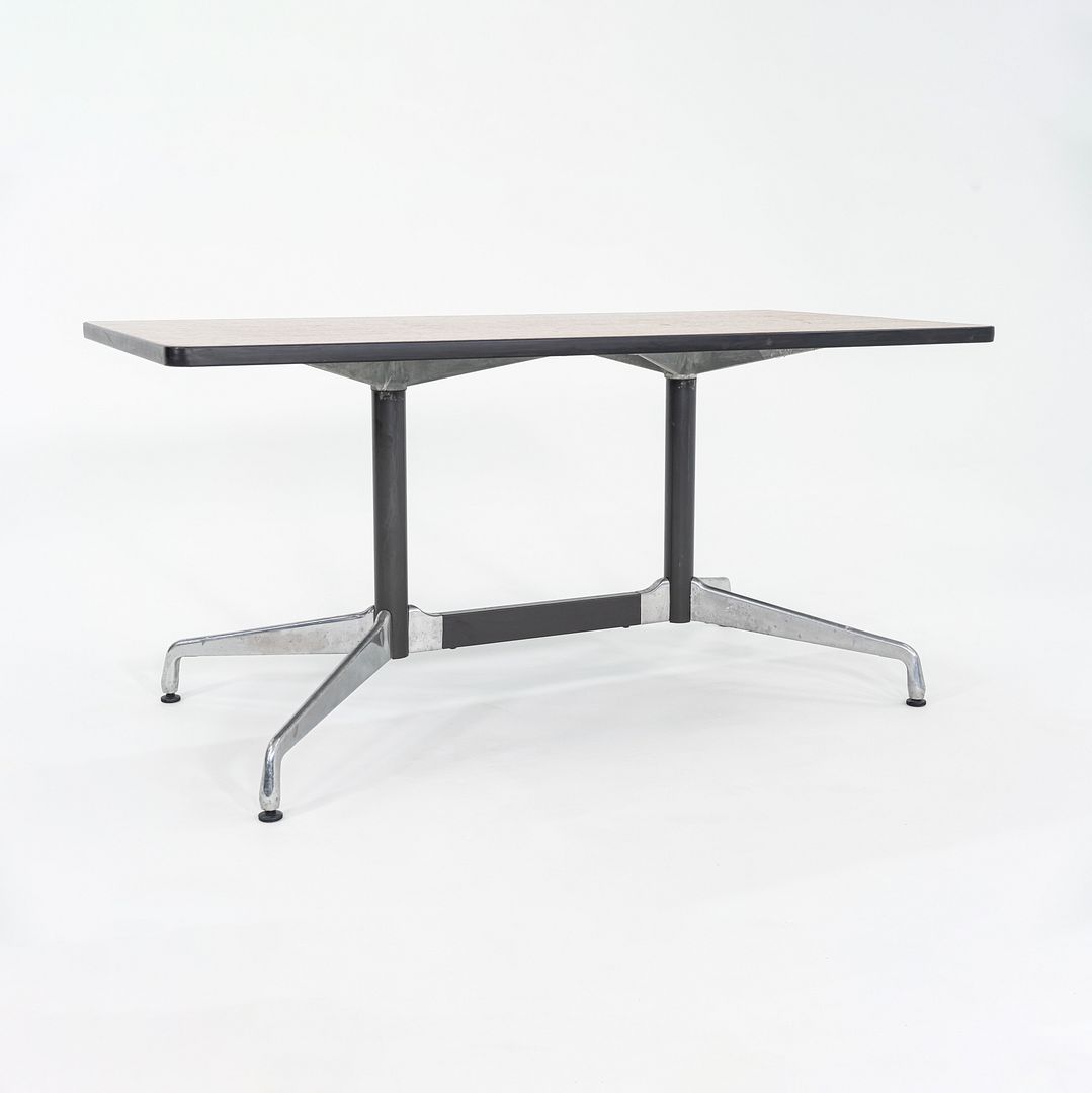 Segmented Conference Table, Model ET187