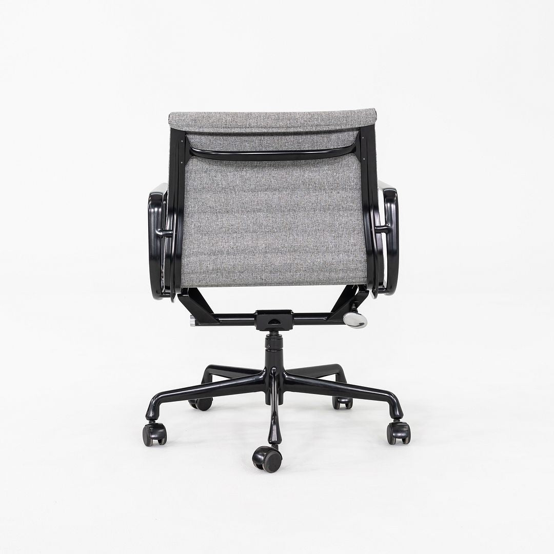Aluminum Group Management Desk Chair, EA335
