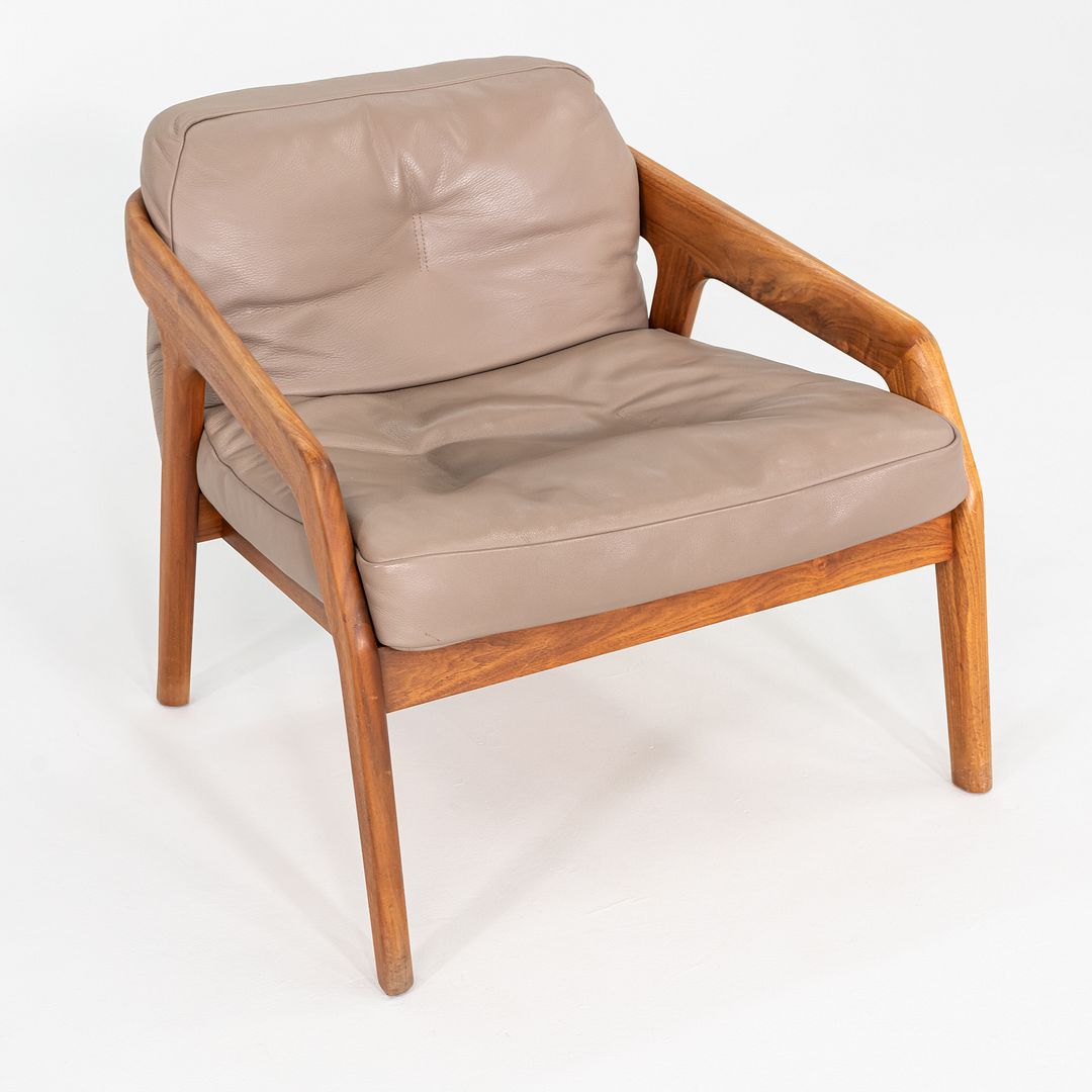 Friday 1 Lounge Chair
