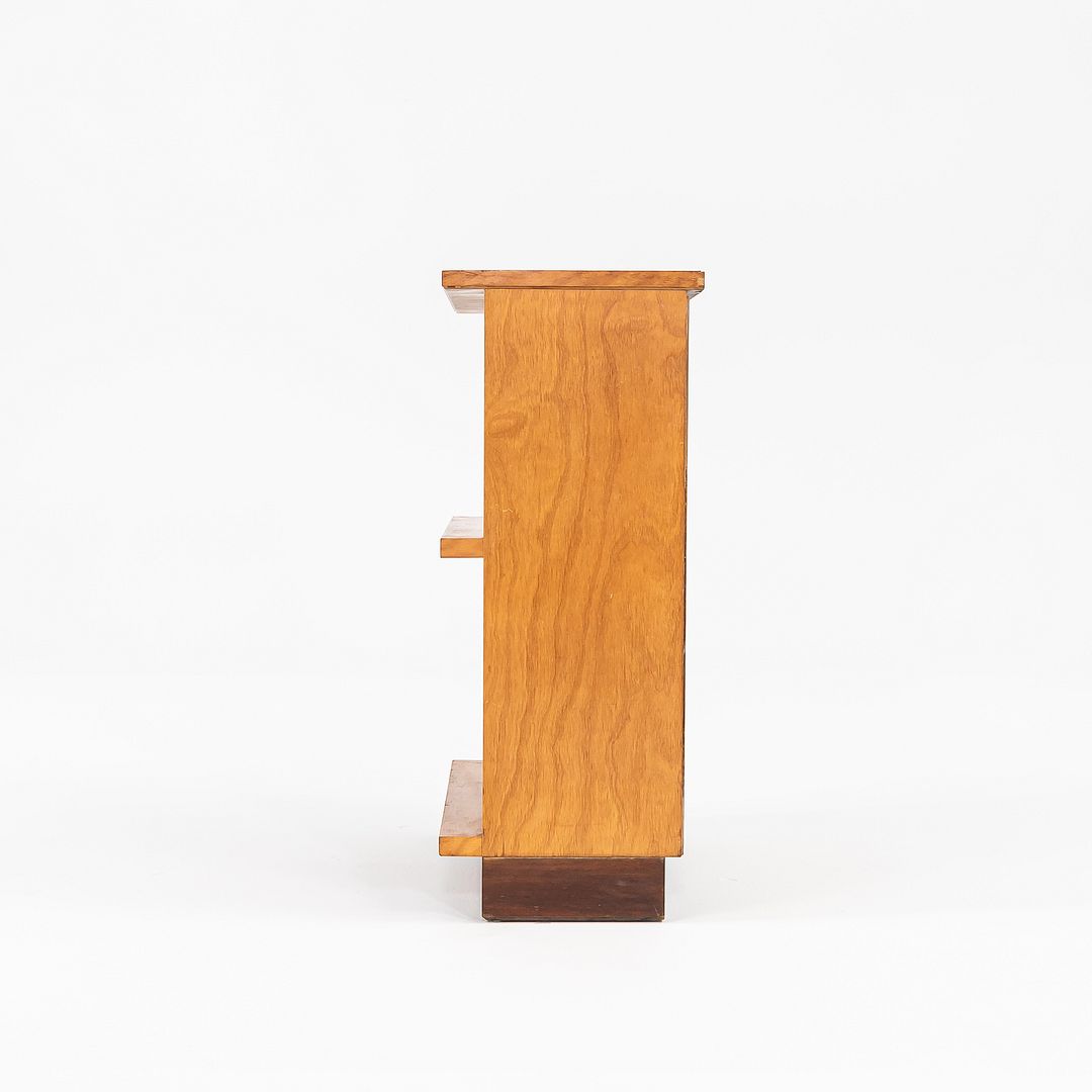 Bookshelf