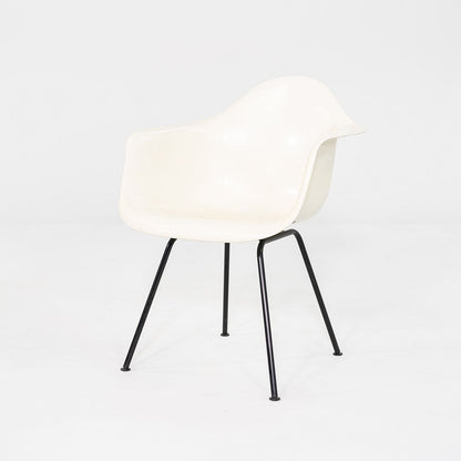 DAX Chair